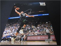 Giannis Antetokounmpo signed 8x10 COA