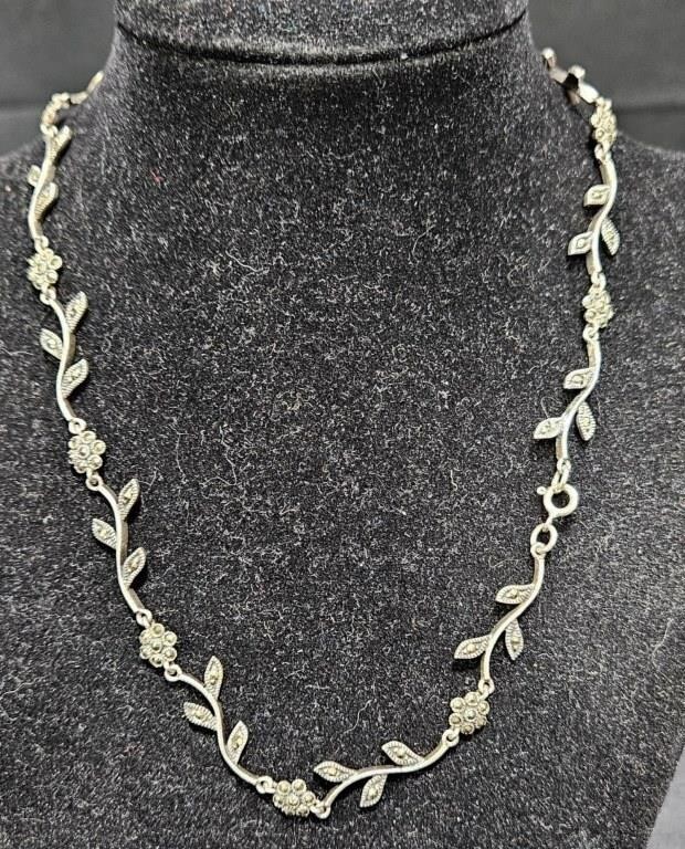 .925 Sterling Silver Flower Leaf Necklace