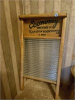 GLASS WASHBOARD