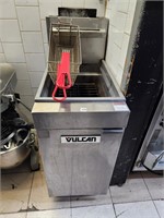 VULCAN GAS DEEP FRYER ON WHEELS 1VEG35M-1