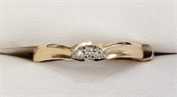 $2000 18K  Diamond(0.03ct) Ring