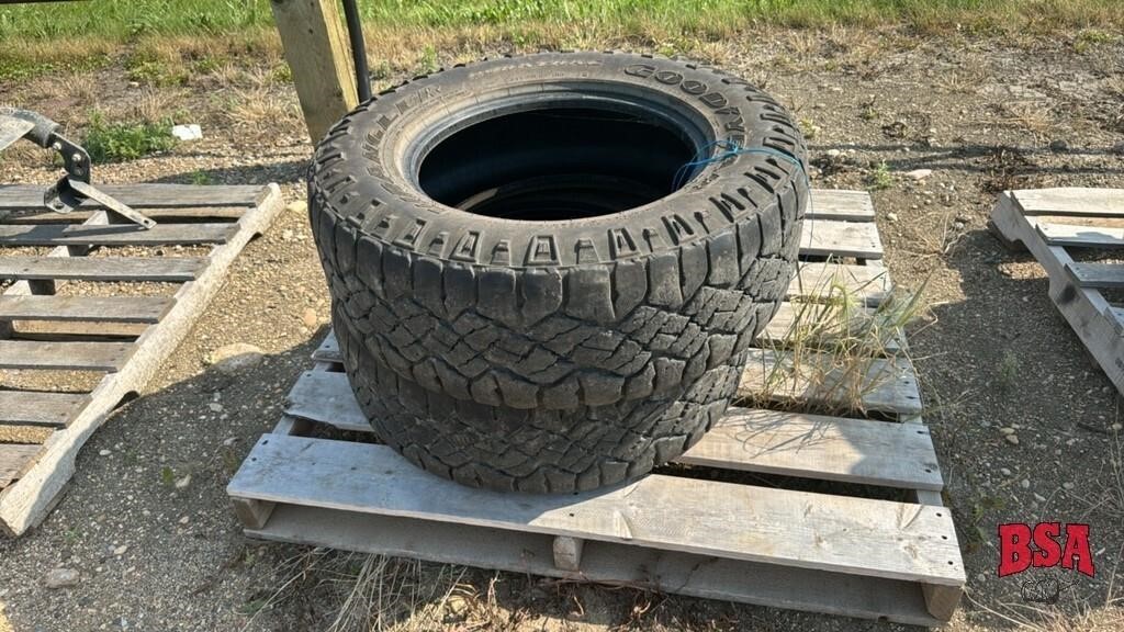 2 Goodyear Duratrac LT 275/65R18 Tires