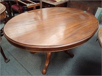 Victorian Mahogany Oval Breakfast Table