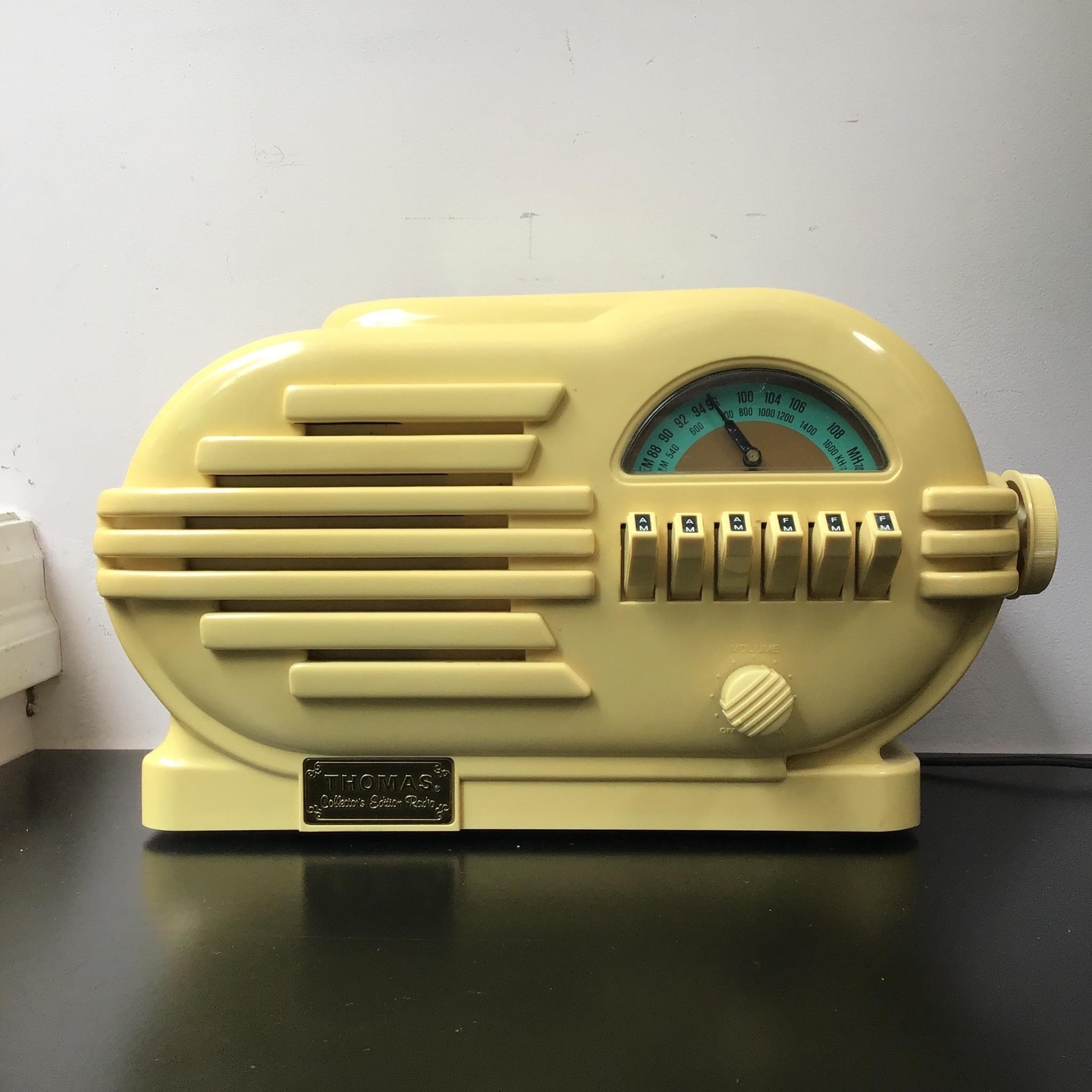 THOMAS COLLECTOR EDITION RADIO