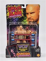 TOY BIZ WCW SMASH N SLAM GOLDBERG NIP