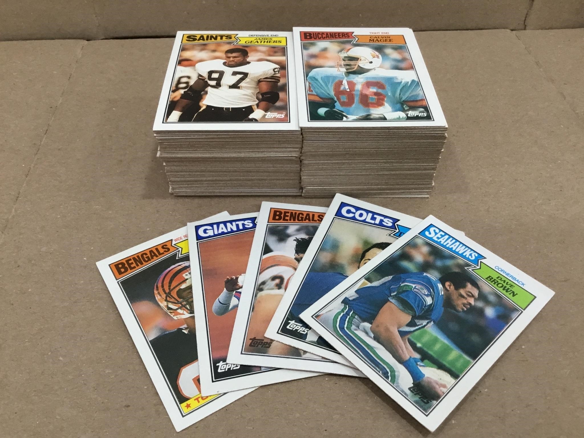 200 Vintage Topps Football Trading Cards