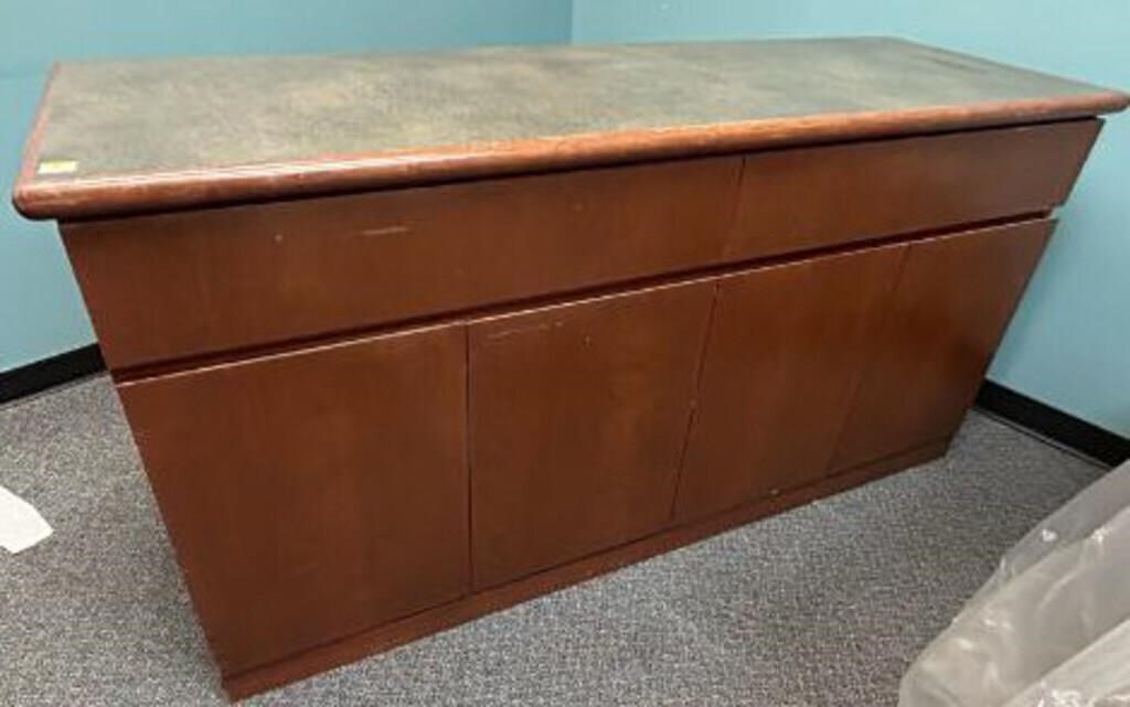 BUSINESS FURNITURE AUCTION