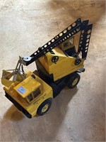 TONKA TOY CRANE