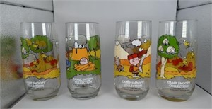4 Vintage McDonald's Peanuts Drinking Glasses