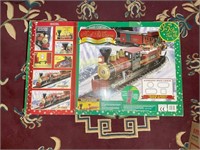 RADIO CONTROLLED NORTH POLE EXPRESS TRAIN SET WITH