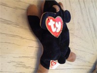 Doby 1st Gen beanie baby.  Tag damaged