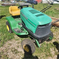 15HP JD Lawn Tractor for parts hood not original