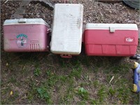 2 LG. RED IGLOO ICE CHESTS, LG. RED RUBBERMAID