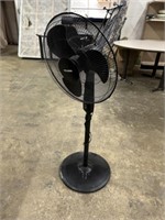 PEDESTAL FAN