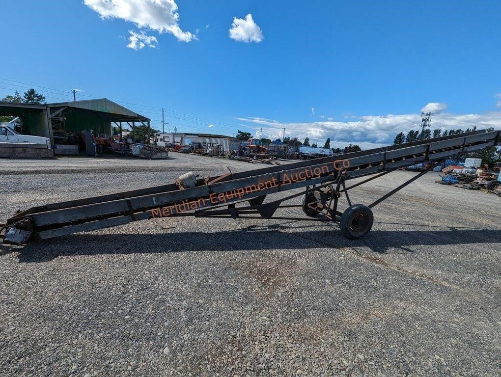 34' New Idea Grain/Hay/Wood Elevator