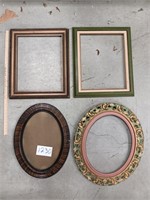 Vintage Frames Inc Oval with Glass