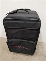 Mary Kay travel case with dividers