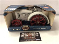 1/16 Ertl ordson Model F