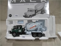 Mack R-Mod. Cement Mixer, Prairie Const.