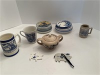 8 pieces Blue and White assorted pieces
