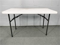 Metal Frame Plastic Top Folding Table