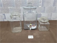 Unused water dispenser and canisters
