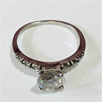 Sterling Silver Ring (Size 8)