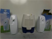 Mini Dehumidifier W/ 2 Aromatizadors