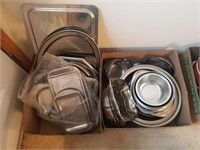 Stainless steel trays / bowls