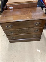 Small chest with 3 drawers approximately