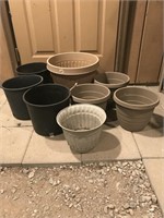 8 Assorted Planting Pots