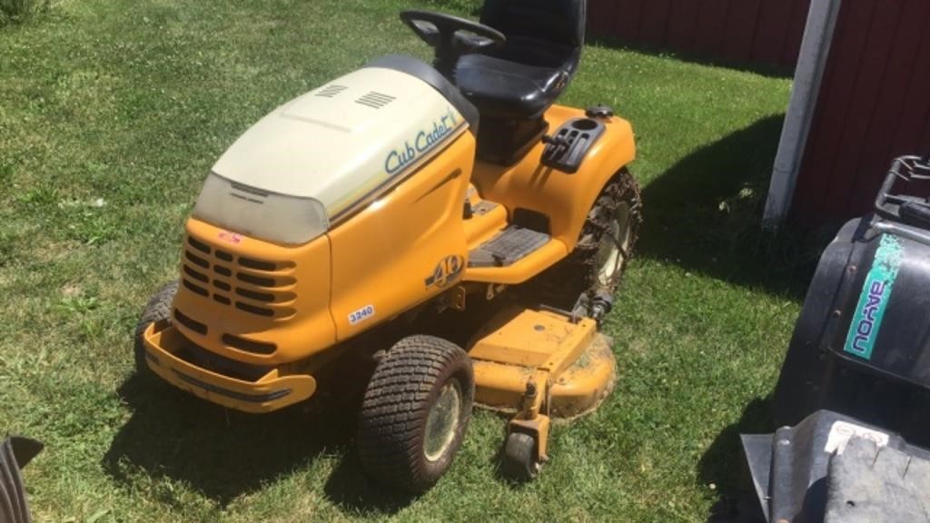 Cub Cadet 3240 Mower Hydro stat chains on tires