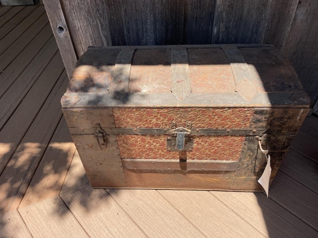 Vintage trunk