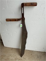 PRIMITIVE CAST IRON HAY OR ICE CUTTING KNIFE WITH