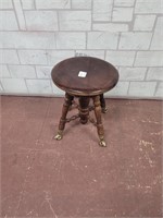 Vintage stool with claw feet