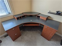 Large Corner Computer Desk/Storage/Keyboard Tray