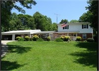 4 BR Home on 5 Acres - Bloomfield, Indiana