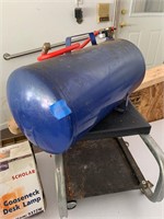 AIR COMPRESSOR TANK ON STAND?