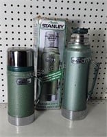 Aladdin Stanley Thermos' (2-one missing cup top)
