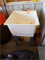 12" DEEP UTILITY SINK