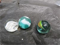 3 (1") Shooter Marbles