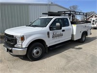 2021 Ford F350 XL Extended Cab w/Duals, 6.2 Liter