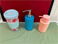 2 SOAP DISPENSERS & 1 INSULATED CUP