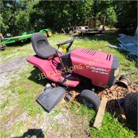 SALVAGE MURRAY LAWN TRACTOR