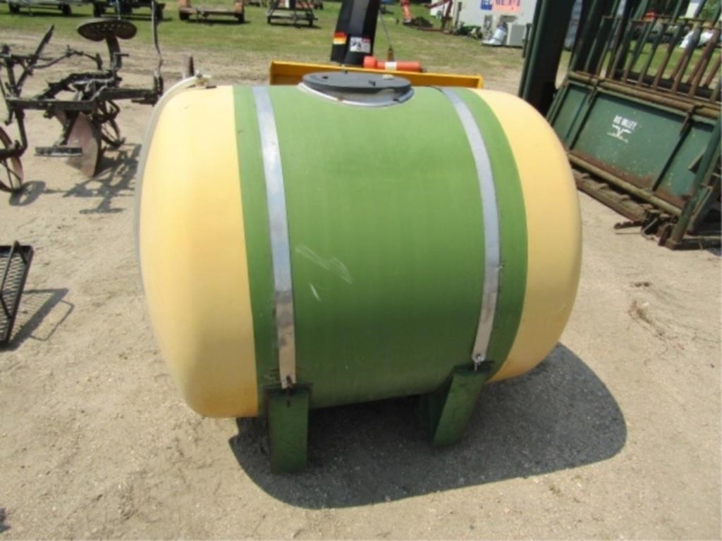 200 Gal. Fiberglass Water Tank w/Brackets, JD ?