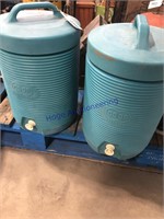 Pair of 2 gallon Gott water coolers,