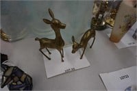 2-solid brass deer statues