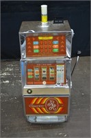25c Lever Action Slot Machine 831-5ZT AS IS