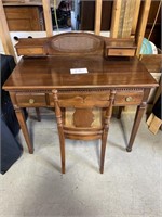 Northern Furniture Co. desk&chair SEE DES*
