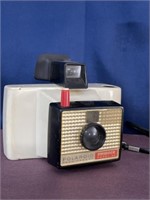 Polaroid land camera swinger model 20